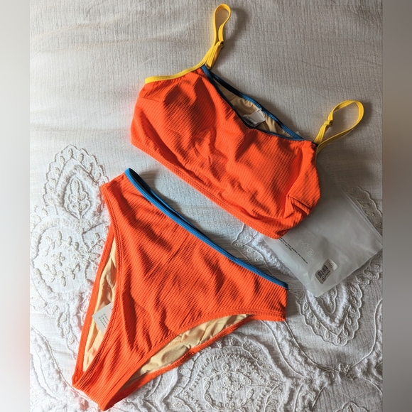 BNWT Two Piece Bikini - Picture 1 of 5